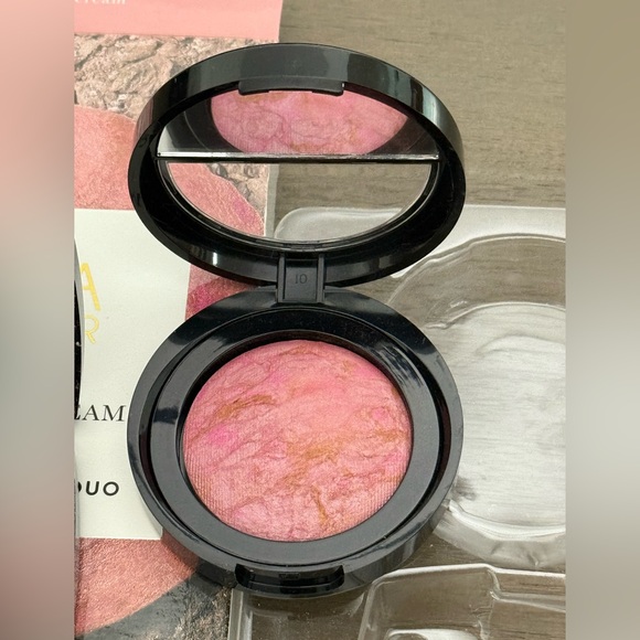 Lot Of 6‼️Laura Geller Makeup Lot, 3 Makeup Brushes, Foundation, Primer, Etc. - Picture 7 of 9